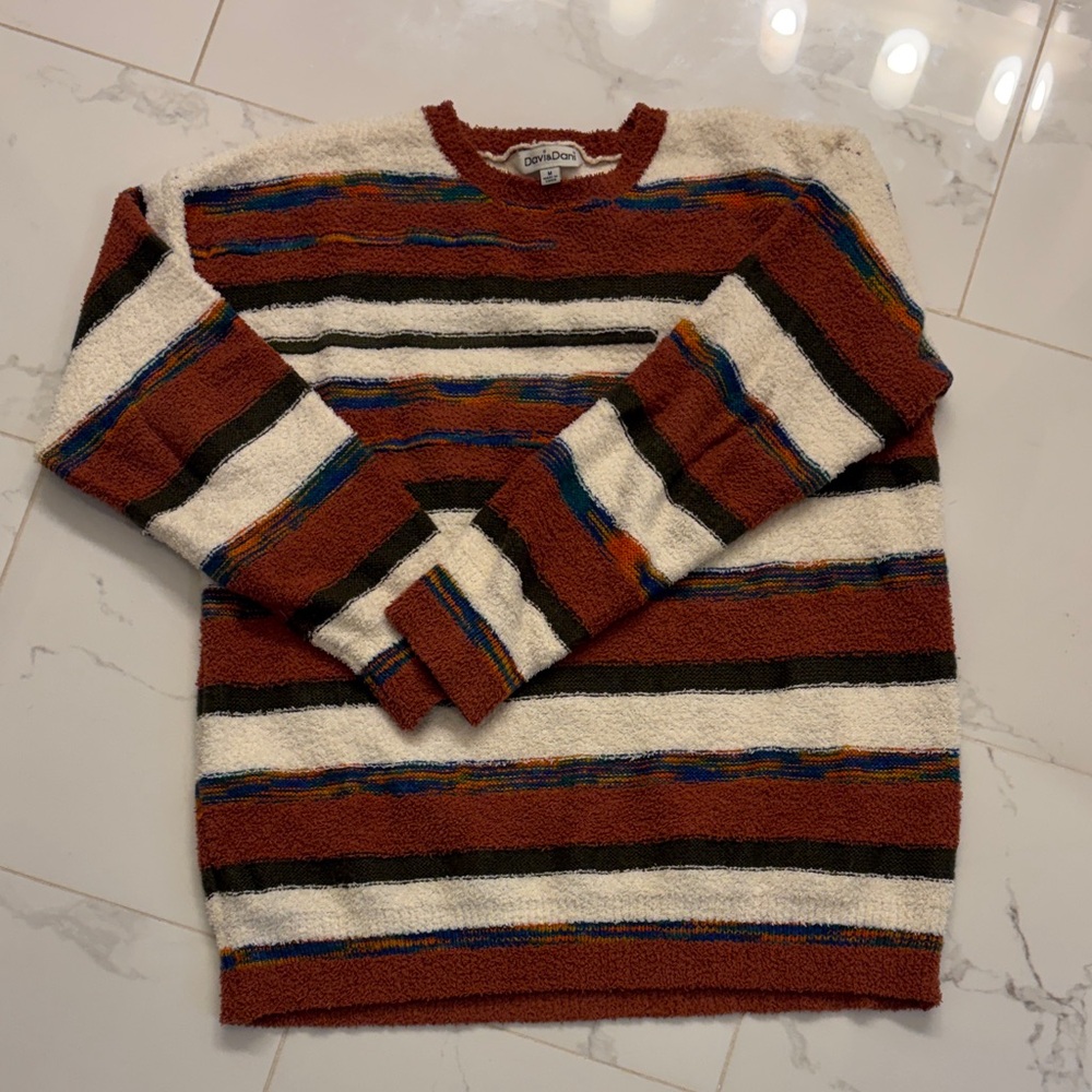 Super cozy Davi and Dani sweater M